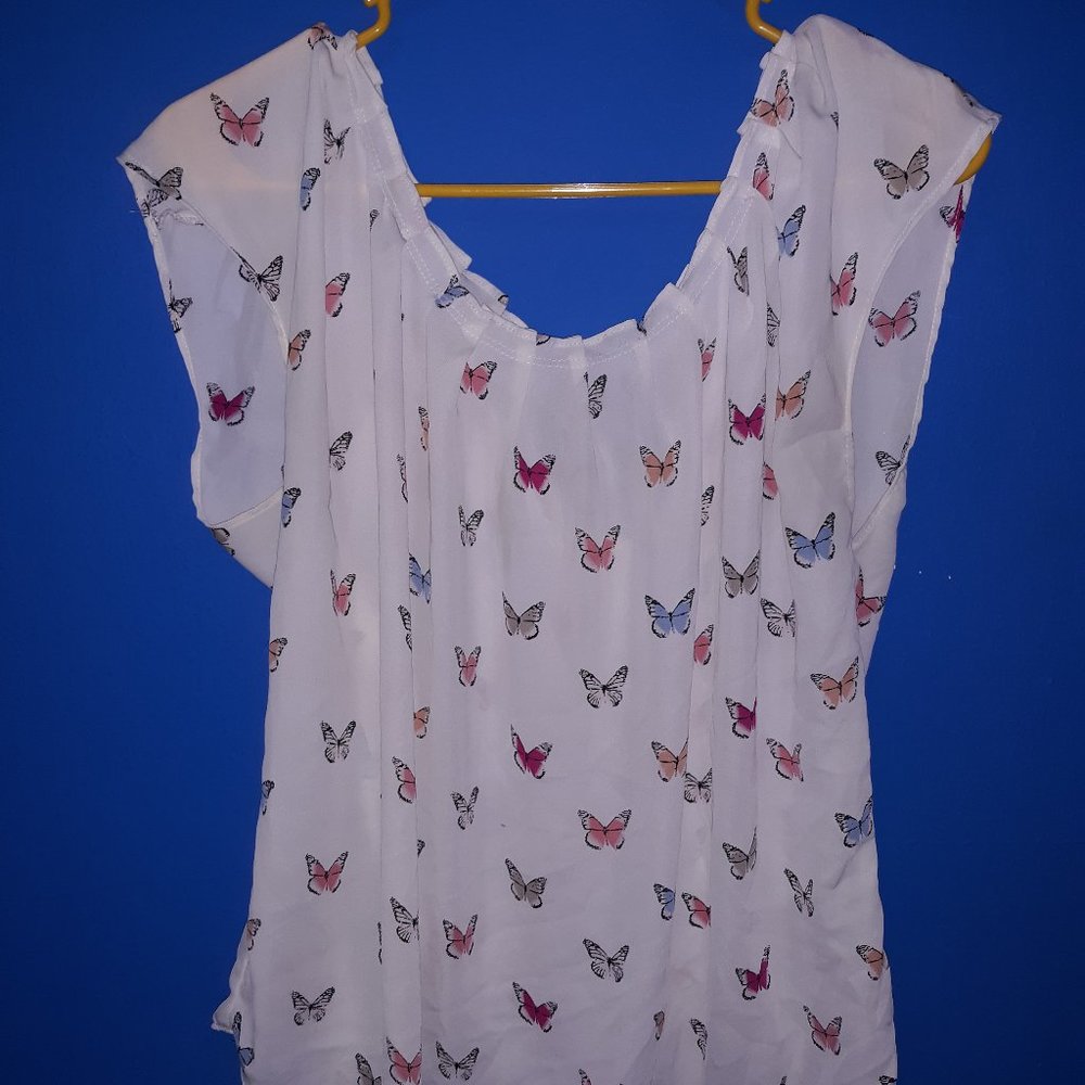 LC Lauren Conrad Pleated Peasant Top